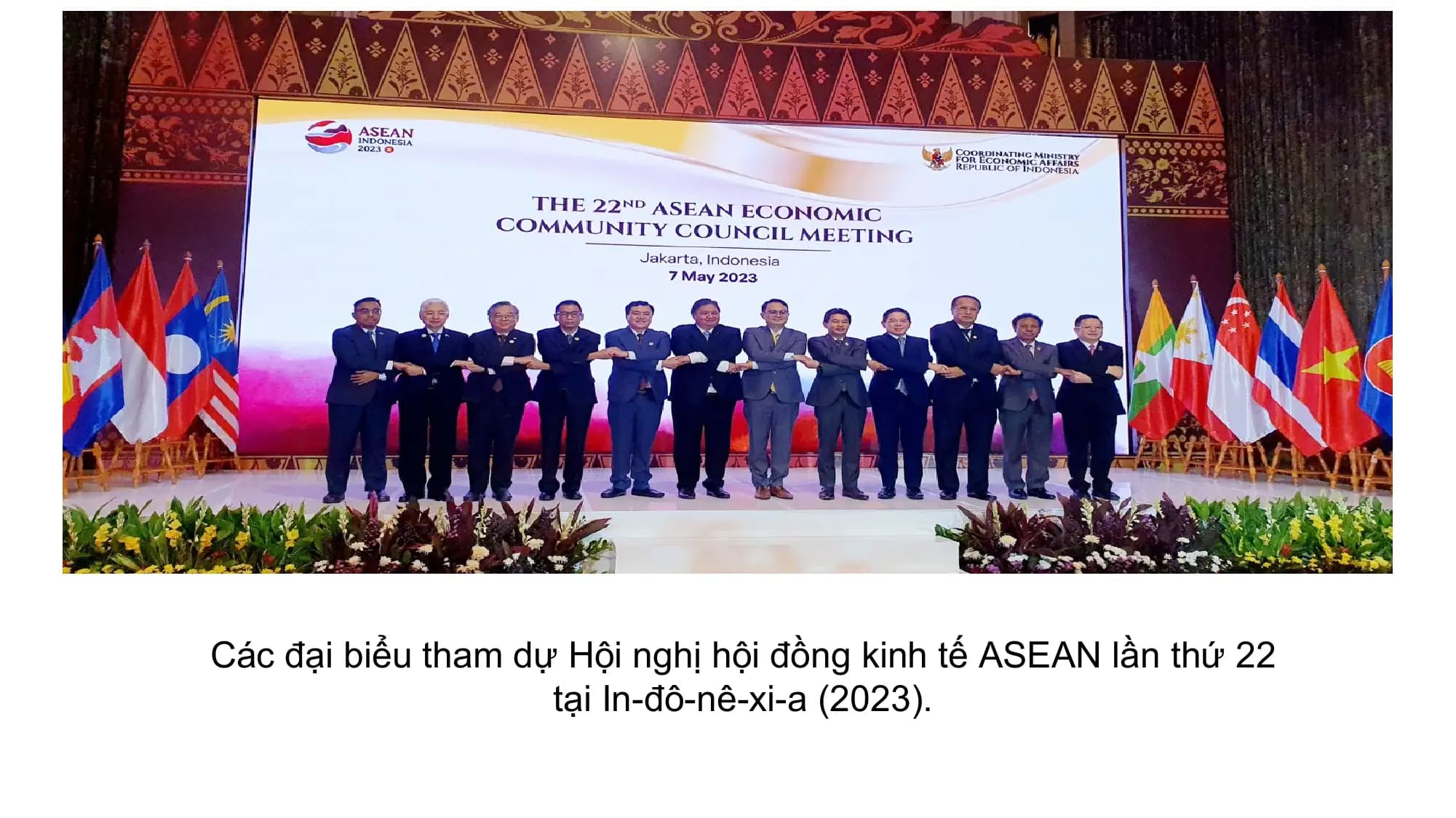 Các đại biểu tham dự Hội nghị hội đồng kinh tế ASEAN lần thứ 22
 tại In-đô-nê-xi-a (2023).